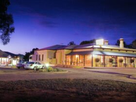 Accommodation in Port Augusta - Standpipe Golf Motor Inn