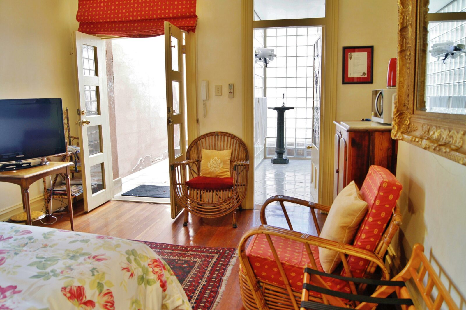 Loggia Spa Suite has private offstreet parking & courtyard
