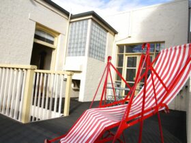 Residency Penthouse with Deck North Adelaide