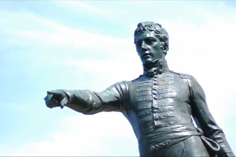 statue, Colonel William Light, bronze, city views, photo opportunity