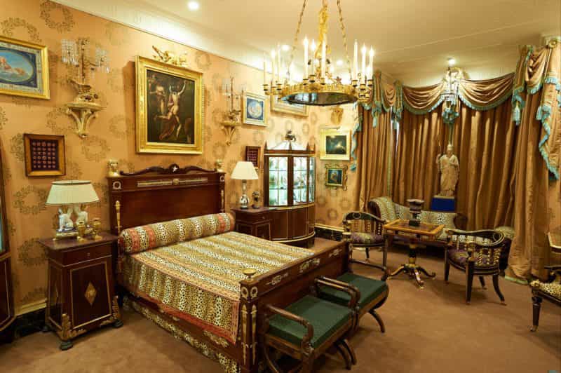 David Roche's bedroom