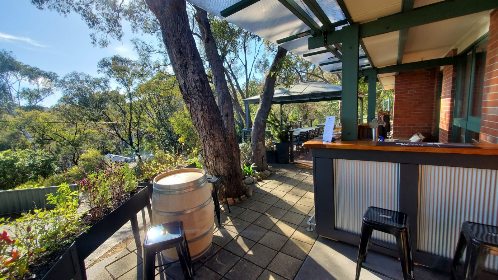 Outside bar and deck area
