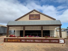 Elliott's Bakery Streaky Bay