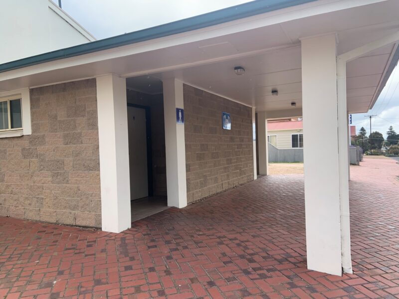 Toilets at centre of town next to police station