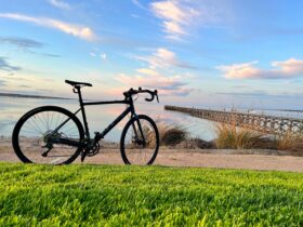 Quality hire bike in front of streaky bay jetty