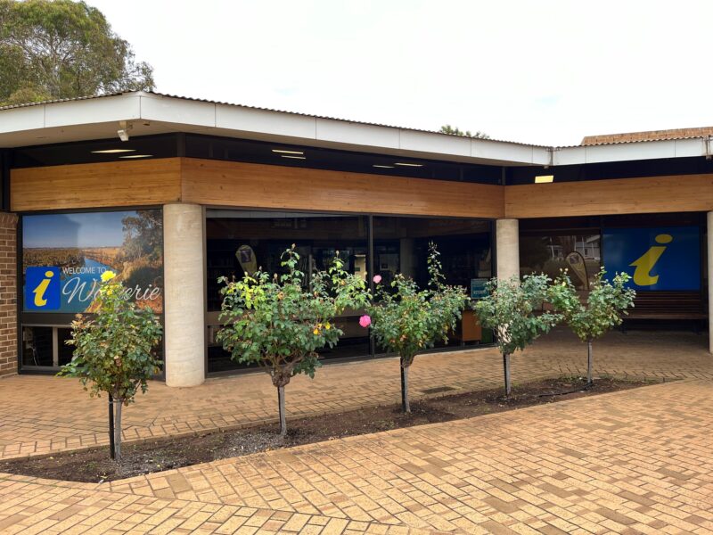 Waikerie Library and Visitor Centre at the Waikerie Civic Centre