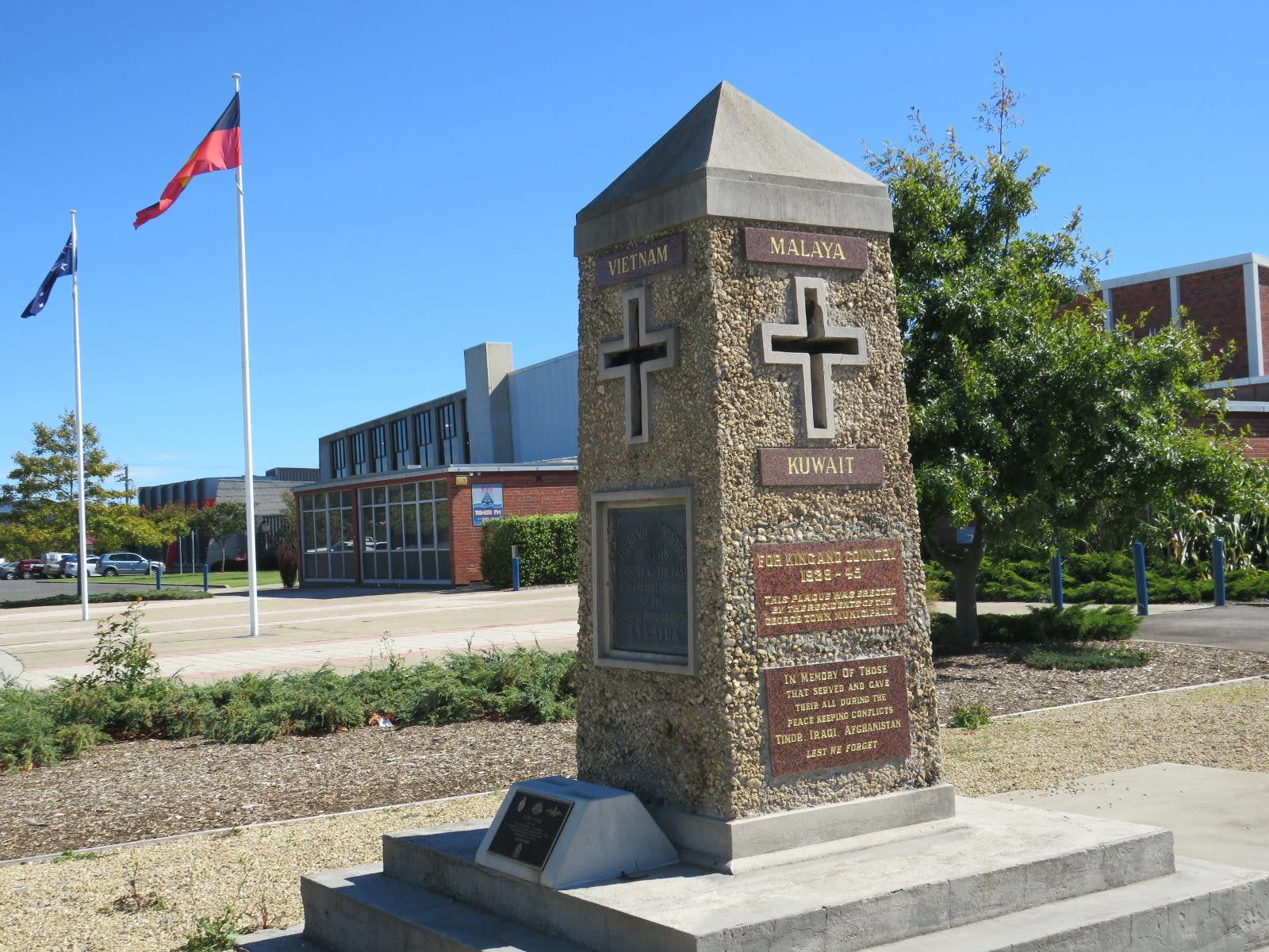 George Town Community/RSL War Memorial obelisk