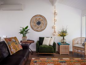 Sandy Sanctuary - Melbourne - Living Room