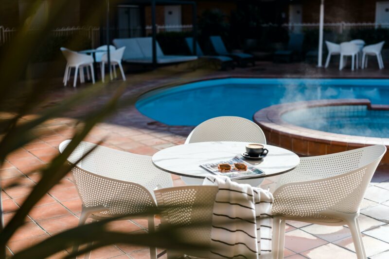 Quality Hotel Wangaratta Gateway heated pool is the perfect spot for breakfast and an early swim