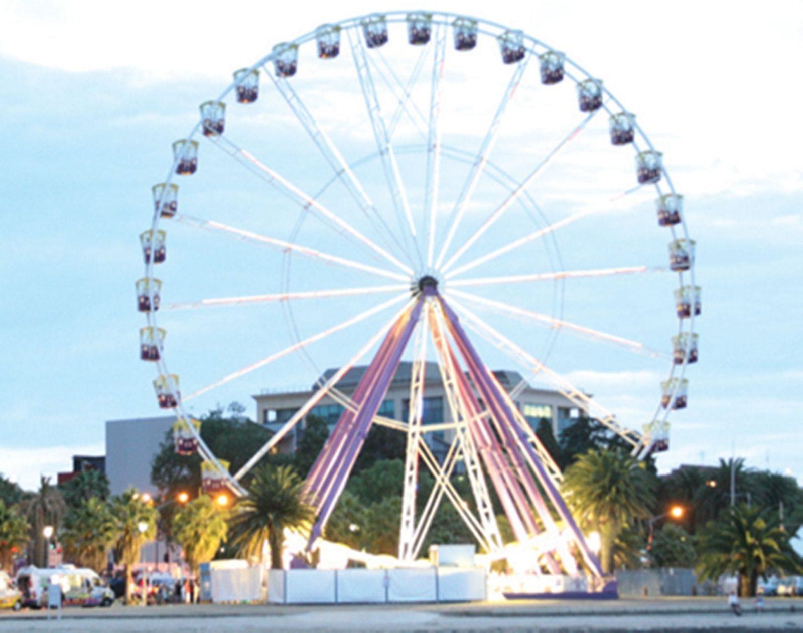 Giant Ferris Wheel - Hi Lite Amusements