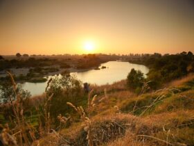 A stunning sunset view from the Knob Reserve, Stratford.