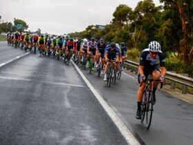 Cyclist group from Melbourne to Warrnambool