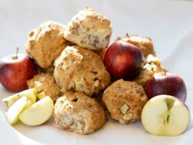Specialty flavoured scones: spiced apple