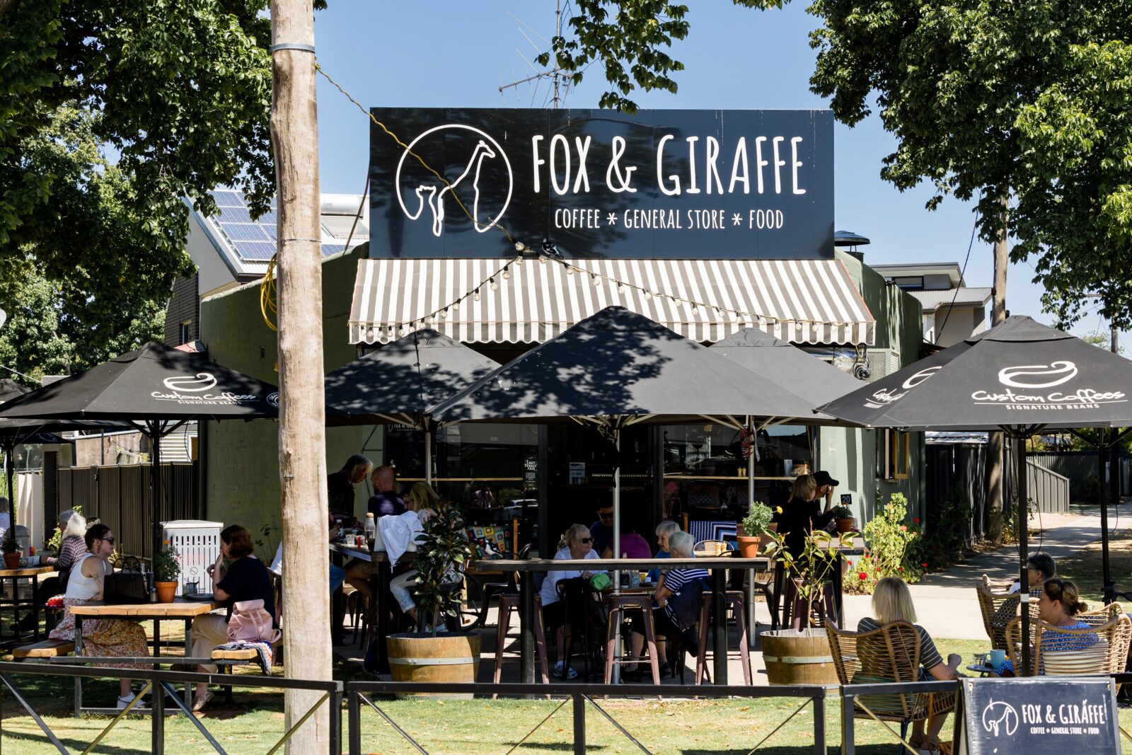 Fox and Giraffe Cafe
