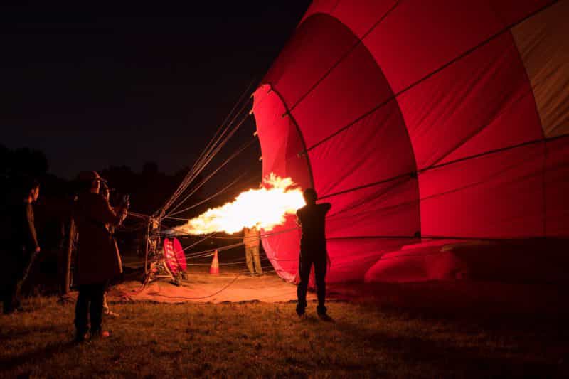 Balloon Flights Over Melbourne balloon inflate