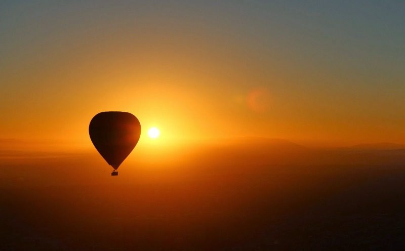 Balloon Flights in Geelong and Bellarine Peninsula at sunrise