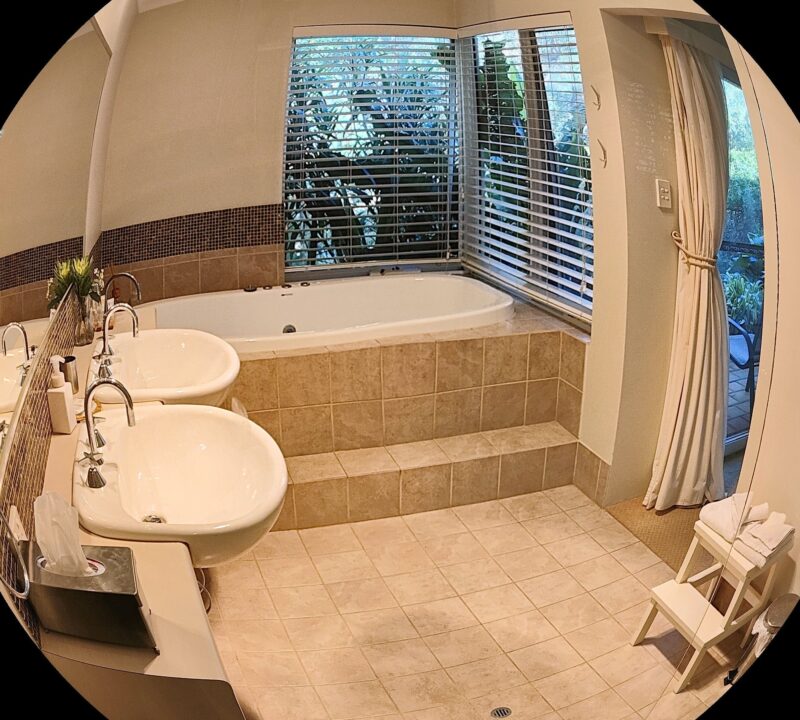 Margaret River BnB Cowaramup Room En Suite with double spa-bath