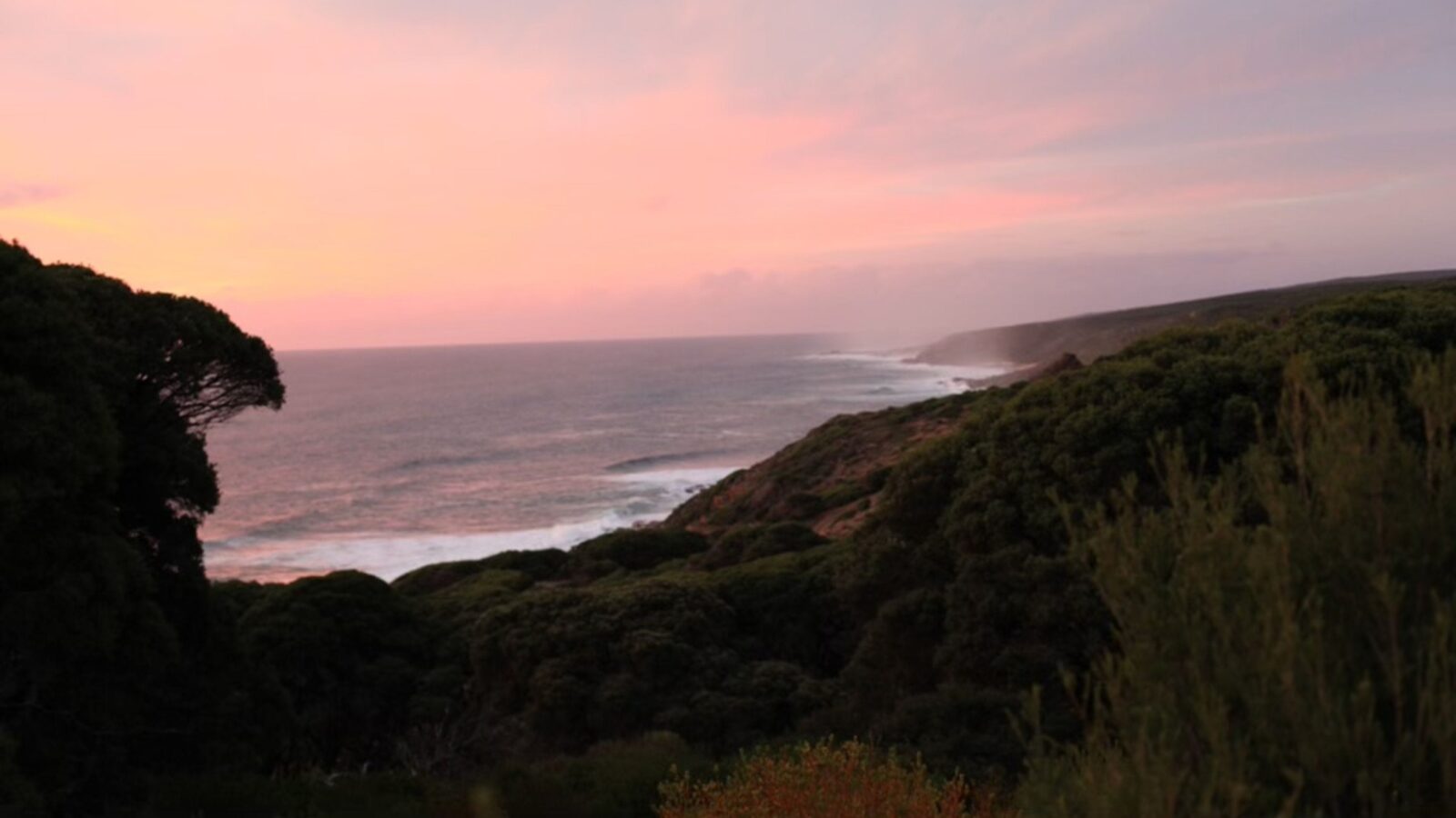 Sunset at the nearby Willyabrup Cliffs