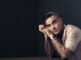Robbie Williams, Middle Swan, Western Australia