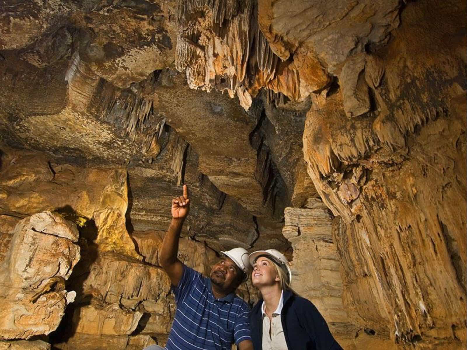 Girloorloo Tours at Mimbi Caves, Fitzroy Crossing, Western Australia